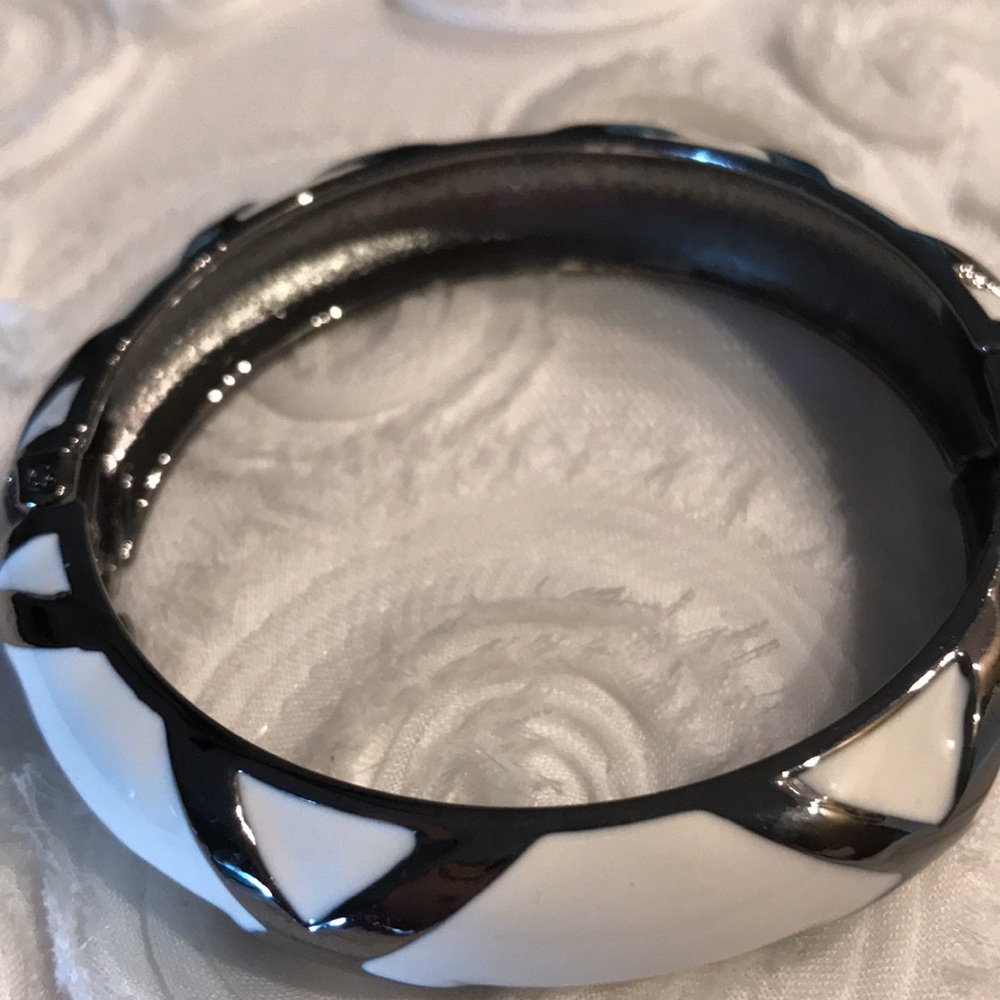 Bracelet - Picture 4 of 5
